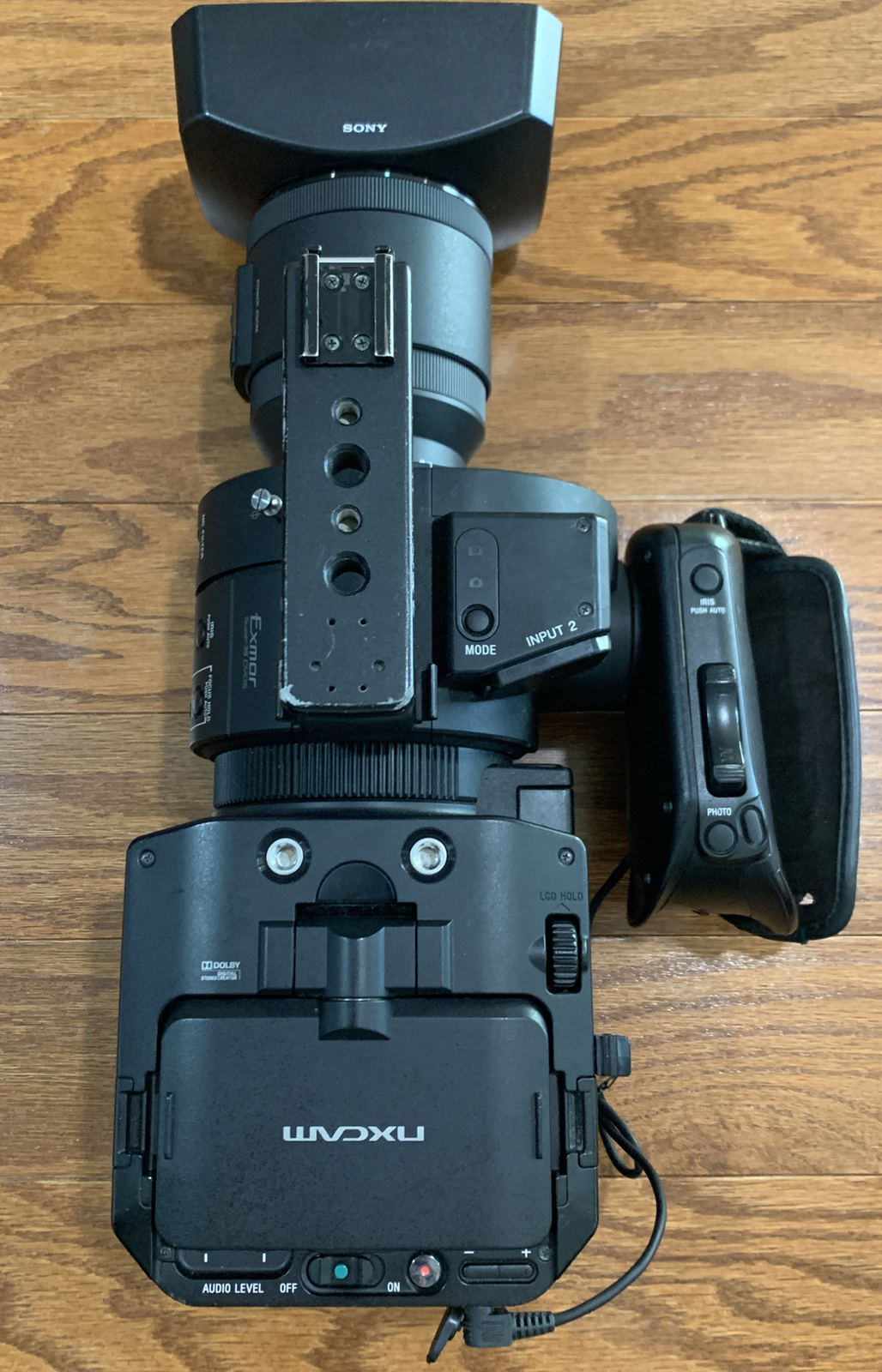Sony NEX FS700R Camera & Sony SELP18200 Lens & 1 Sony NP-F770 & 2 Ikan ...