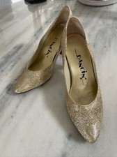 Vintage Dancin  Woman  s Gold Brocade Heels/ Size 7B