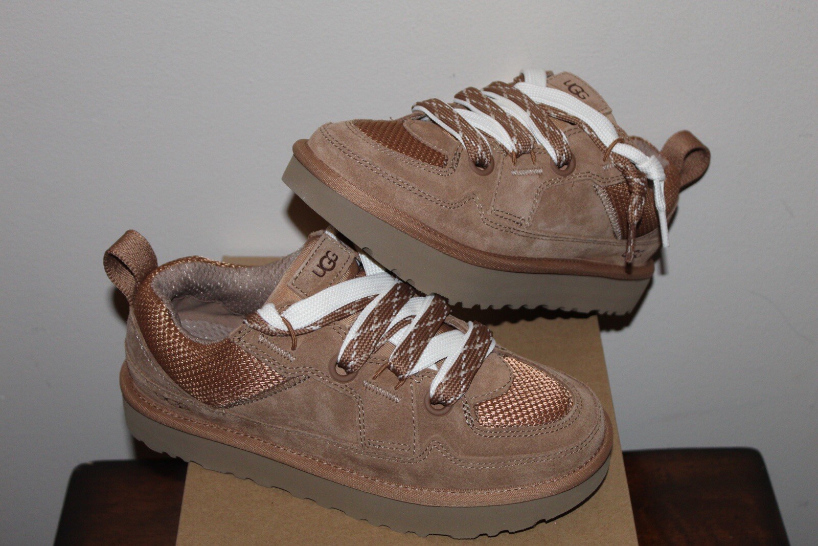Women's UGG Lo Lowmel Chestnut Ankle Boots Size 6W Brand New