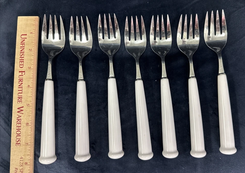 RARE! Vintage NORITAKE Japan White Porcelain Handle 37 Piece 18-8 Silverware Set - Image 4 of 4