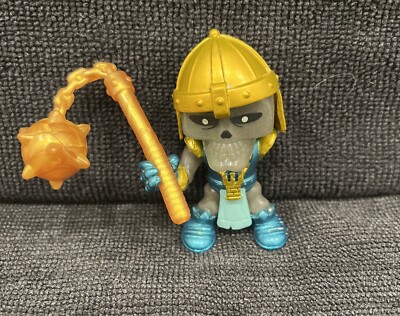Lord Lootem Mid-Knight Crusaders Treasure X Gold Dragon Hunter Ultra Rare Glow