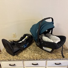 Nuna Pipa Lite RX Infant Seat and Base