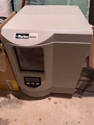 Parker Balston Hydrogen Gas Generator H2PEMPD-850 for Laboratory Applications