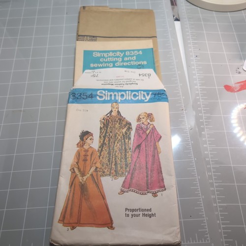 Vintage 1969 Simplicity Caftan Sewing Pattern 8354 OS One Size UNCUT - Picture 3 of 3