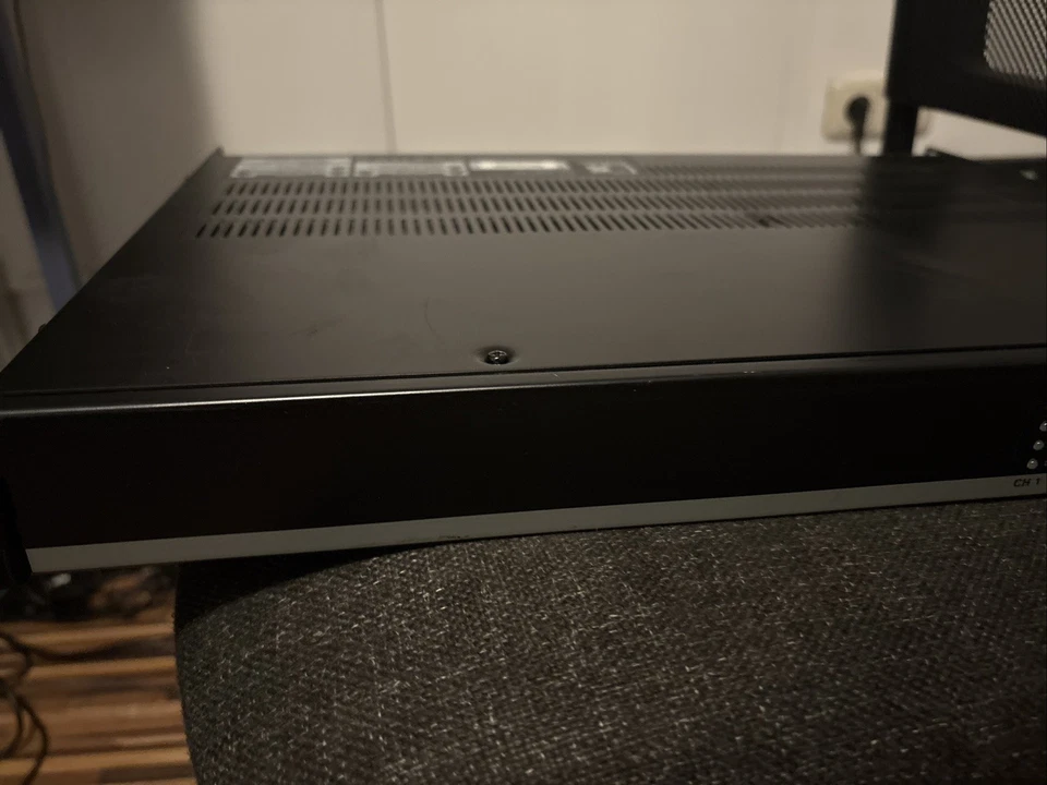 Audac CEP408 4-Kanal 100-V-Leistungsverstärker - 4 x 80W an 4 Ohm und 70/100V - Bild 3 von 4