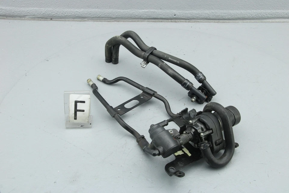 Harley Street Glide CVO 2016 conjunto de bomba de refrigeración de refrigerante de agua video #4013 Foto 2 de 4