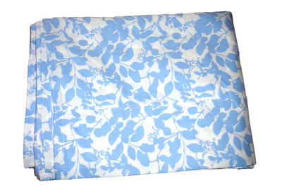 J.C. PENNEY blue & white leaf print (1) KING/CALIFORNIA KING FLAT SHEET 104x101