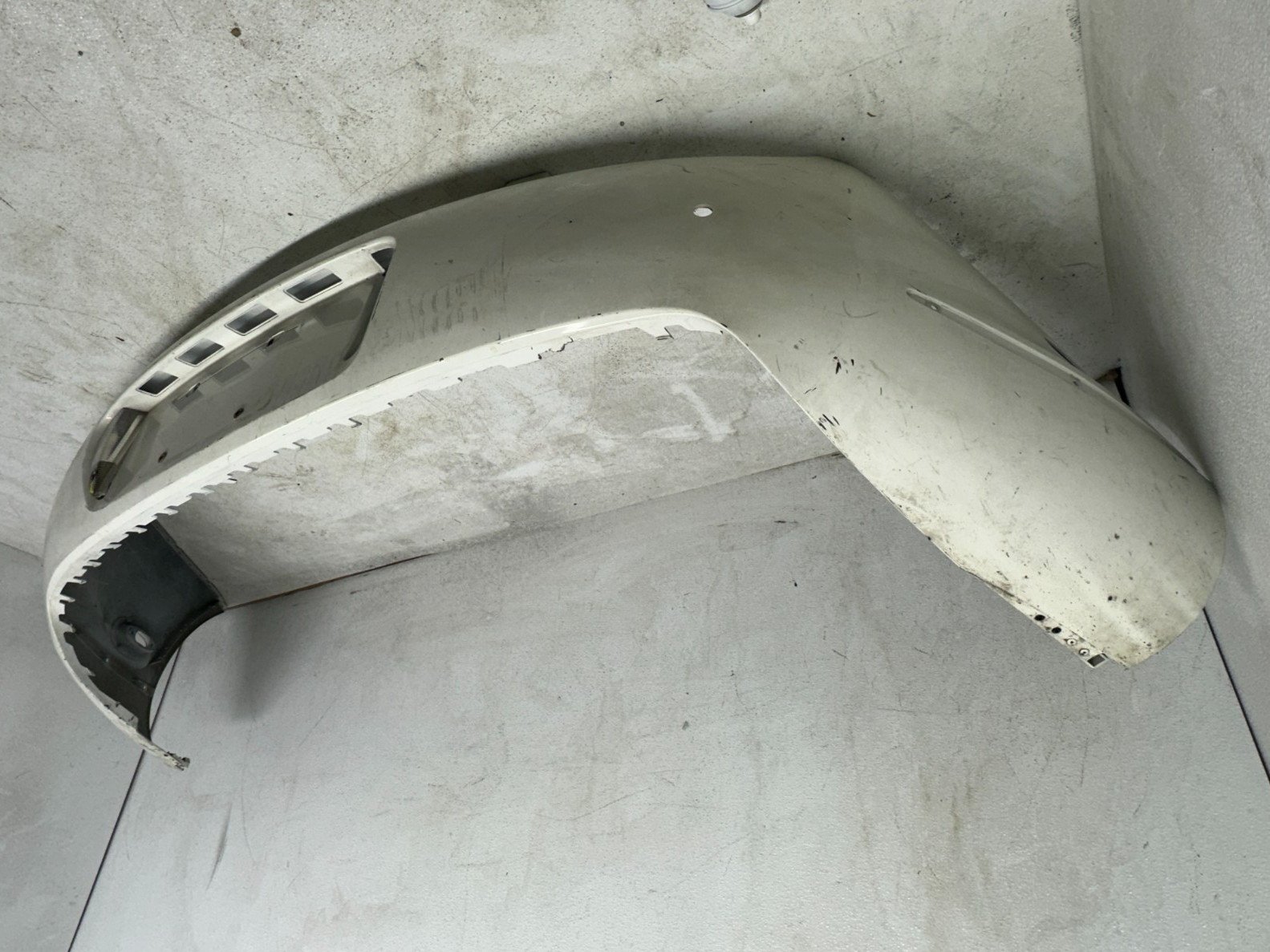 2004-2010 BENTLEY CONTINENTAL GT GTC REAR BUMPER COVER W/ SENSOR HOLE WHITE OEM