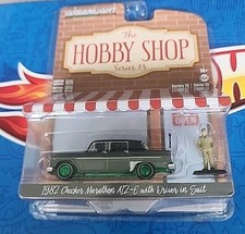 Greenlight Green Machine 1982 Checker Marathon A12-E With Driver In Suit Chase 