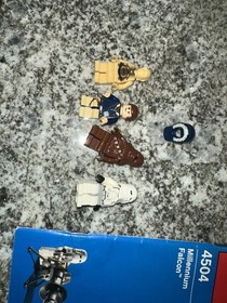 LEGO Star Wars: Millennium Falcon (4504) w/ Instructions