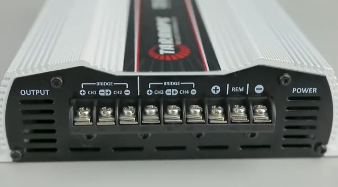 Taramps DS800x4-1 Ohm Digital Amplifier 800 Watts Rms 4