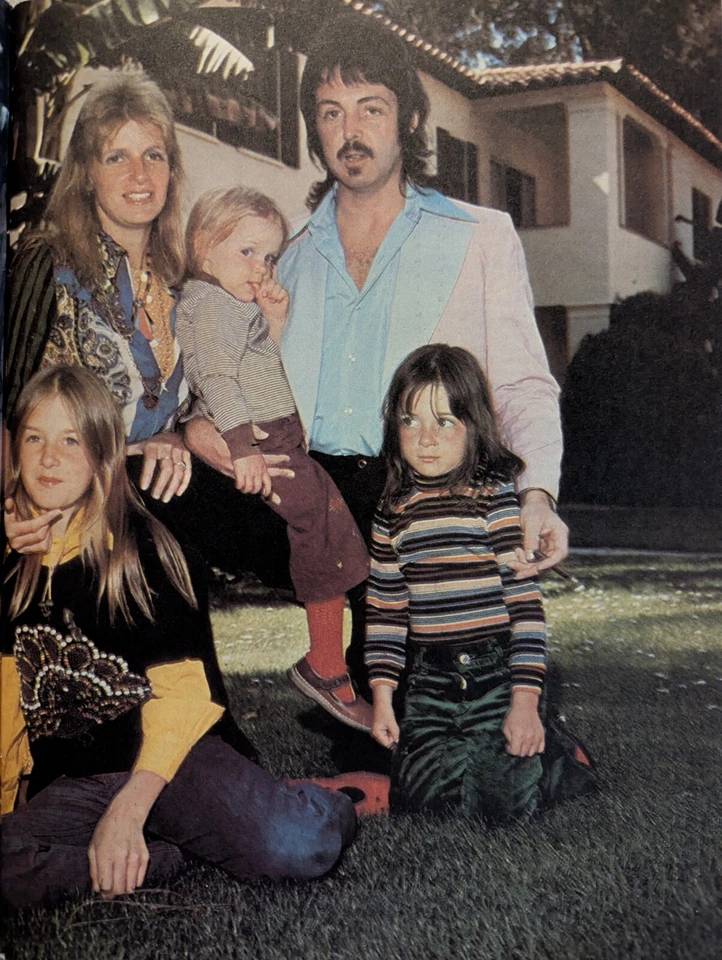 Hit Parader Magazine Annual Winter 1975 Led Zeppelin, Paul McCartney, Elton, Yes - Image 4 of 4