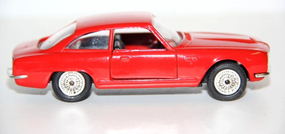VEREM USATO 1:43 DIE CAST AUTO ALFA ROMEO 2600 ROSSO ART EDI 3 ALFA - Immagine 3 di 4