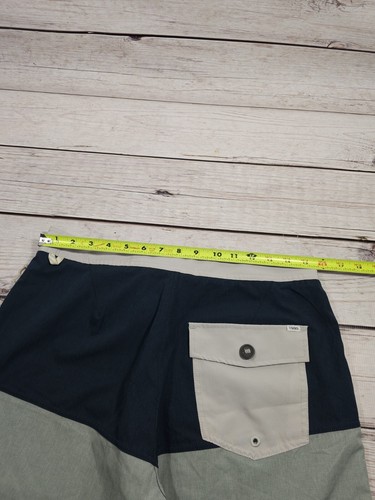 Vuori Cruise Board Shorts 30 Gray Green/Blue Swim Trunks Unlined Aqua Pockets W7 - Picture 6 of 8