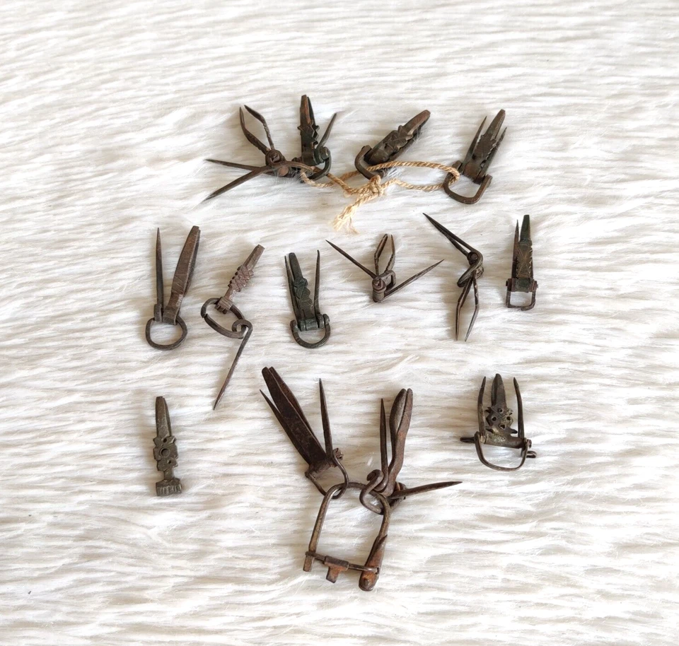 Antique Handcrafted Primitive Iron Tweezer Miniature Collectible 11 Pcs TZ39 - Image 3 of 3