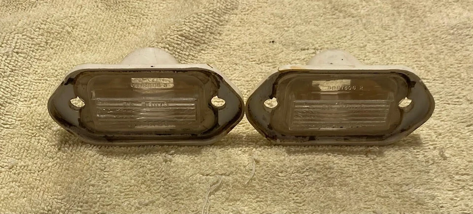 Buick Electra 225 1969 4 puertas carcasa marcadora frontal con par de lentes Foto 3 de 4