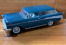 1957 Chevrolet Nomad Station Wagon Regal Turquoise 124 Scale Box
