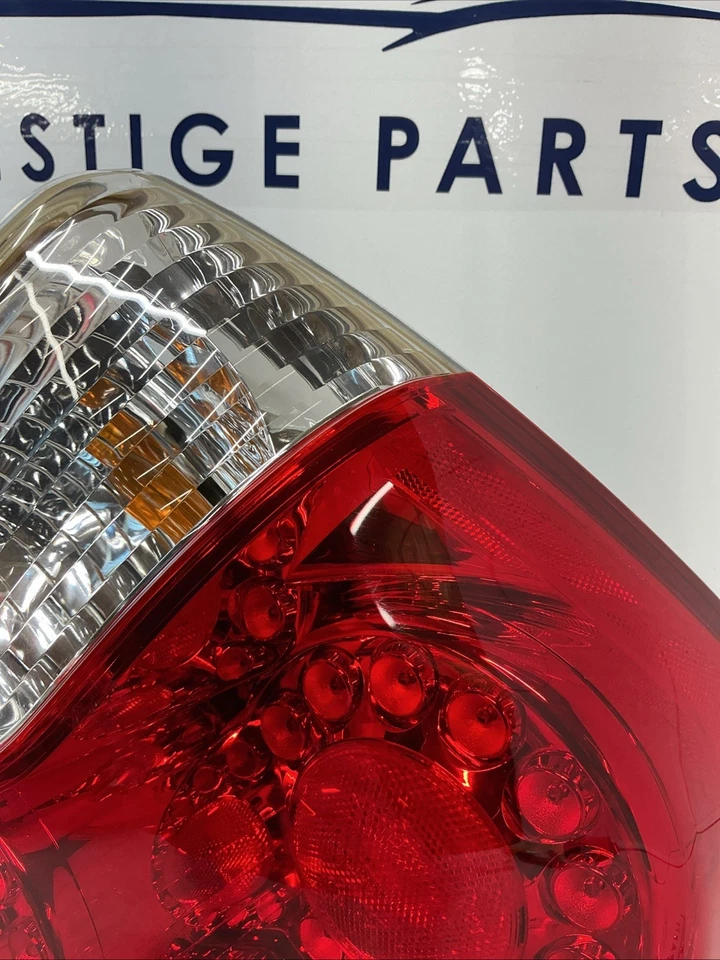 06-07 INFINITI M35 M45 OEM светодиодная задняя лампа правая сторона правая сторона правая - Изображение 3 из 4