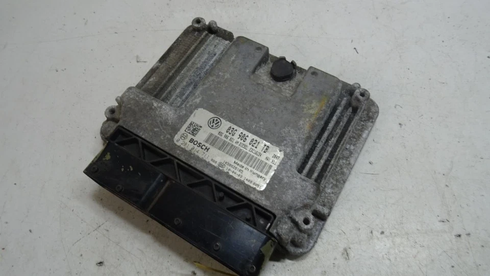SKODA OCTAVIA (2004 > 2013) 1.9TDI DIESEL ENGINE CONTROL UNIT ECU 03G906021TB - Image 4 of 4