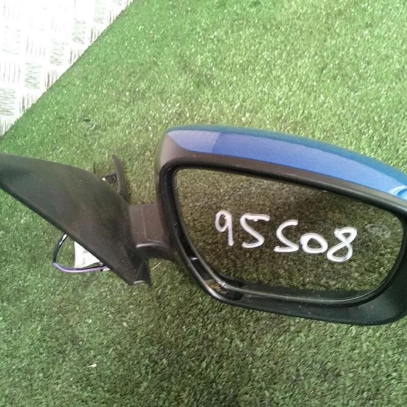 Retroviseur droit SUZUKI SWIFT 5 phase 2 1.2 DHYB 84710-52RB1 - Photo 2/4