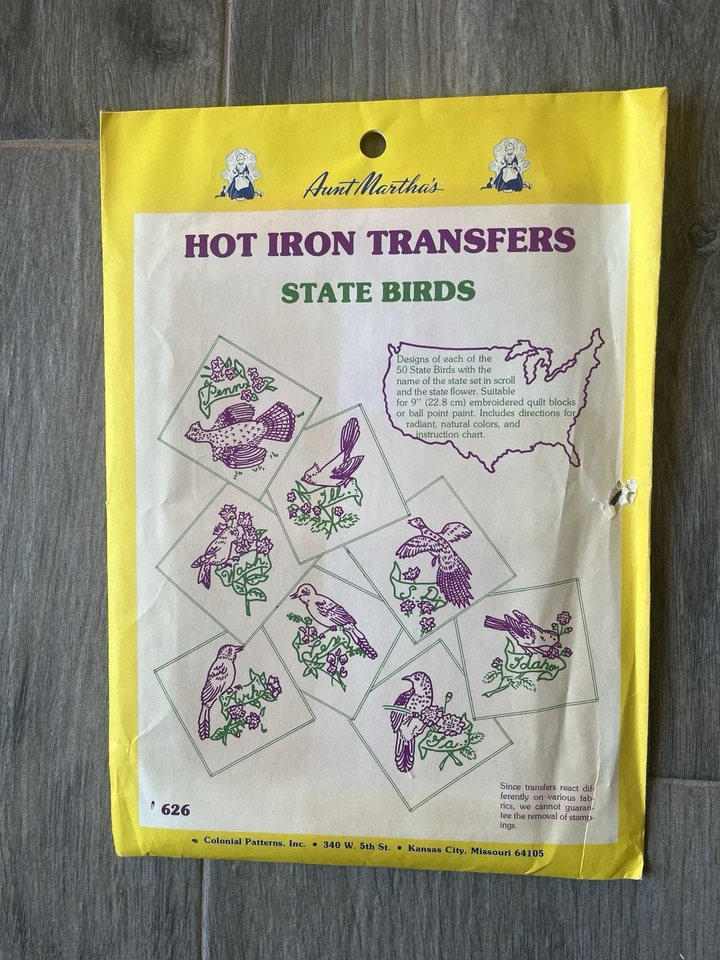 Lot 3 Aunt Marthas State  BIRDS FLAGS FLOWERS Hot Iron Transfers  #9901 626 C700 - Image 4 of 4