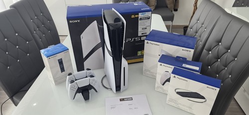 PlayStation 5 Pro 2 TB mit Laufwerk + Standfuß + 2 Controller + Charging Station