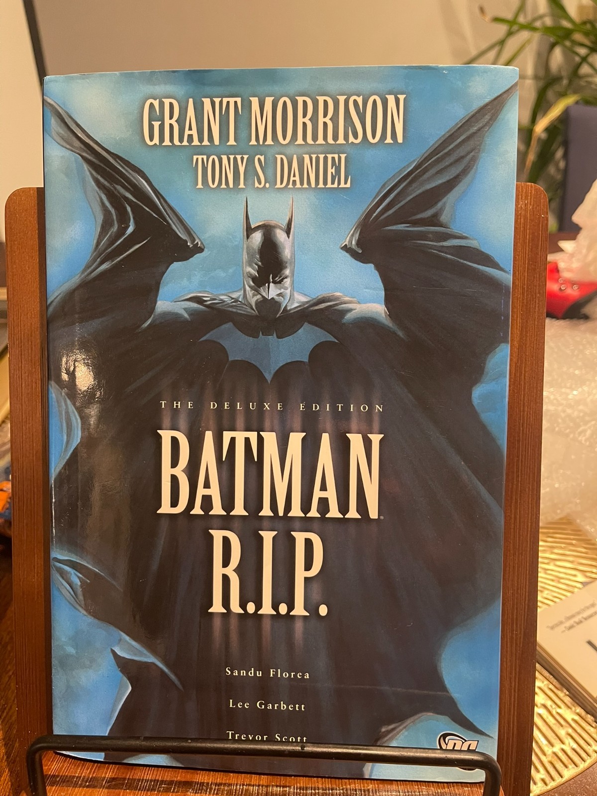 Batman R.I.P.: the Deluxe Edition Hardcover Grant Morrison Very Good
