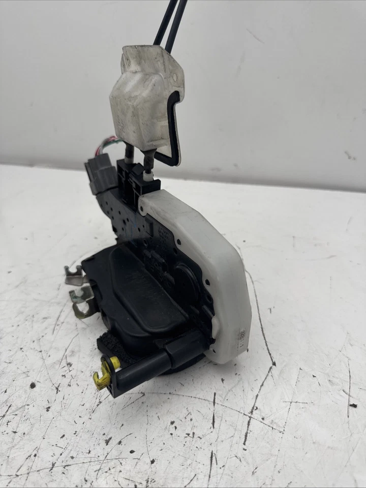 Nissan Altima 2007-2012 sedán delantero izquierdo cerradura puerta pestillo actuador B373-16 Foto 3 de 4