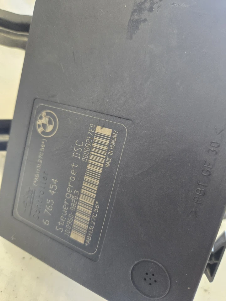 2004 BMW 325ci Abs Control Unit Complete - Image 2 of 3