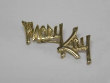 VINTAGE PIN/PINBACK~MARY KAY~MAKEUP COMPANY~1" WIDE~GOLD TONE