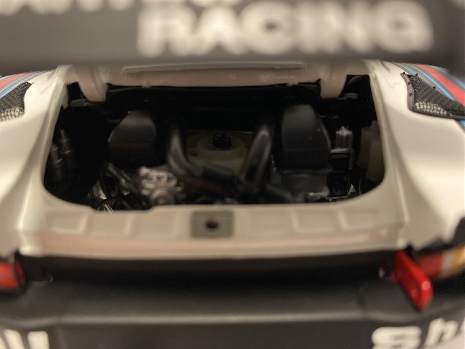 Exoto Porsche 935 Dijon 76 Win Ickx/Maas Martini #1 1:18 Ltd Exoto Porsche 935 Dijon 76 Win Ickx/Maas Martini #1 1:18 Ltd