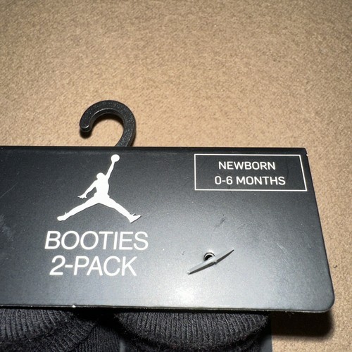 Jordan Baby Booties Crib 2 pair Newborn 0-6 months Unisex NWT Sports - Picture 4 of 5