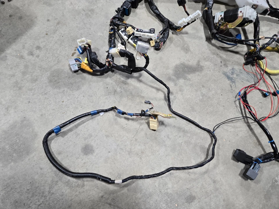 2003-2009 Toyota 4runner DASH WIRE HARNESS 2wd SR5 4.0 firewall dashboard - Image 2 of 4