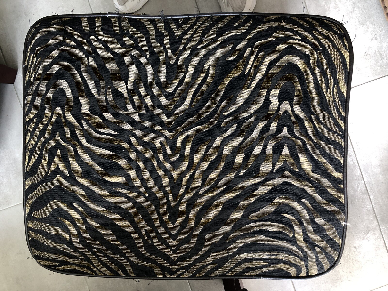 Armchairs With Footrests Animal Print Used eBay