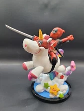 Quantum Mechanix - Deadpool x Unicorn Q-Fig Max Elite
