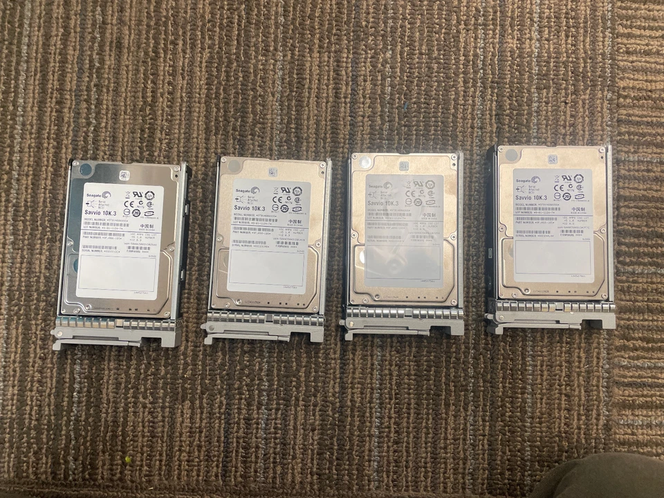 lot of 4 Seagate hard drives ST9146803SS Cisco A03-D146GA2 10K SAS 146GB - Image 2 of 4