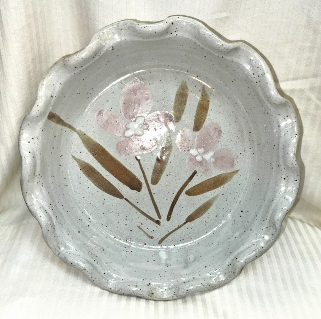 BEAUTIFUL! ARTISAN CRAFTED 9" CERAMIC FLUTED PIE PLATE / PAN BY JIM GOSSELIN