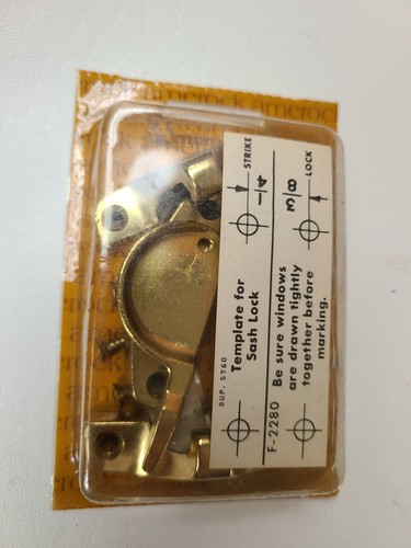 Pair (2) Vintage Bright Brass Window Sash Lock T-2280 Amerock 1-7/8" Spacing USA - Picture 2 of 3