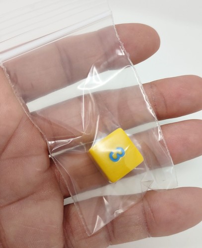 6-seitige Zahlenwürfel Gelbgold Würfel mit blauen Zahlen Brettspiel Ersatz  - Bild 1 von 2