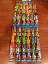 Box of 12 New Old Stock 2004 Oral B Stage 4 Toothbrushes PCN 666245 older child