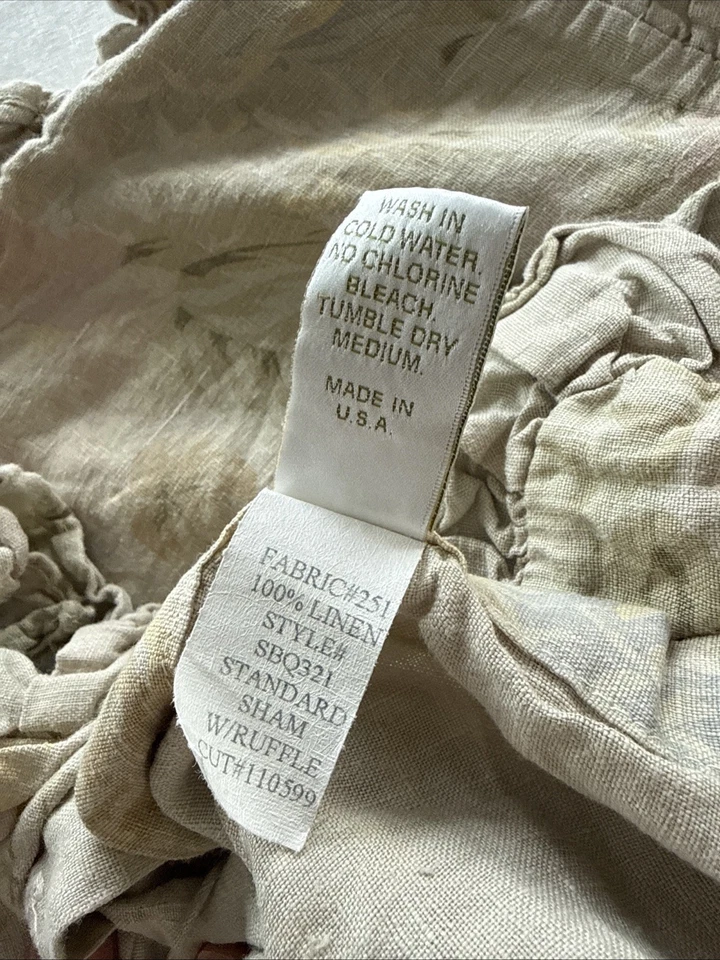 Almohada estándar vintage Bella Notte de lino con volantes Foto 3 de 4