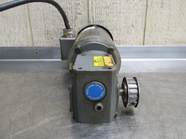 Baldor 33-1163-1164 Gearmotor 1/3 HP 60:1 Ratio 28.75 RPM Boston F710-60SB4G6D0R - Image 2 of 4