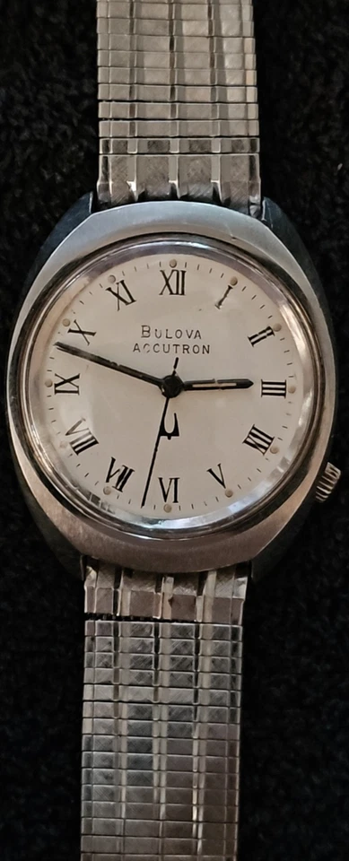 Reloj Hombre Fresno Giants MVP Bulva. Necesita batería. Funciona. Necesita batería Foto 2 de 4