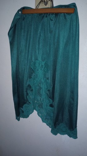 Vintage Rare Fancy Teal Green half slip By Flair Large Heavy Silky W lace Slits - Picture 2 of 6