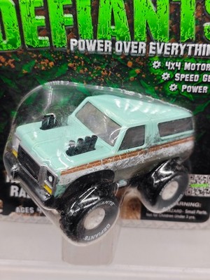 NIB Defiants 4x4 FREDECK Vehicle GEARS RELENTLESS MOTORIZED POWER