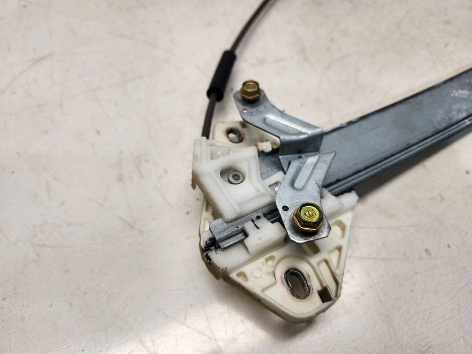 2003-07 Honda Accord (Sedan) Drivers Left Window Regulator - Electric - Image 4 of 4