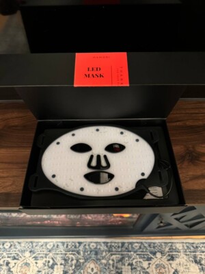 Hamori LED Light Therapy mask