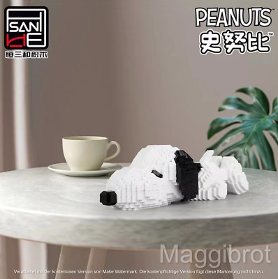 Peanuts Snoopy (liegend) Kult Comicfigur als Mini Klemmbausteine Set 1621+ pcs
