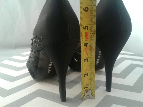 Gianni Bini Size 8.5M Black Peep Toe Slip On 4 1/4" Stiletto Heels Pumps Fabric - Picture 7 of 8