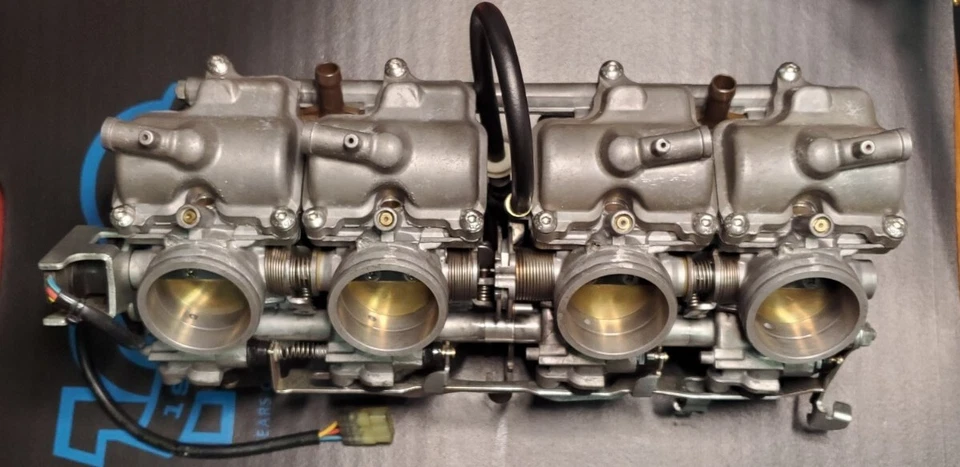 93-99 Honda CBR900RR Profesional Carburador Limpieza y Reconstrucción Servicio CBR 900RR 900 Foto 3 de 4